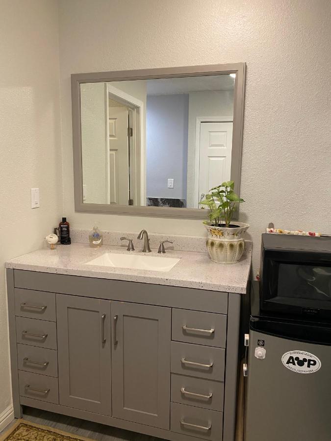 Private La Bedroom W Private Half-Bathroom - Ac - Wifi - Private Fridge -Smart Tv Los Angeles Exteriér fotografie